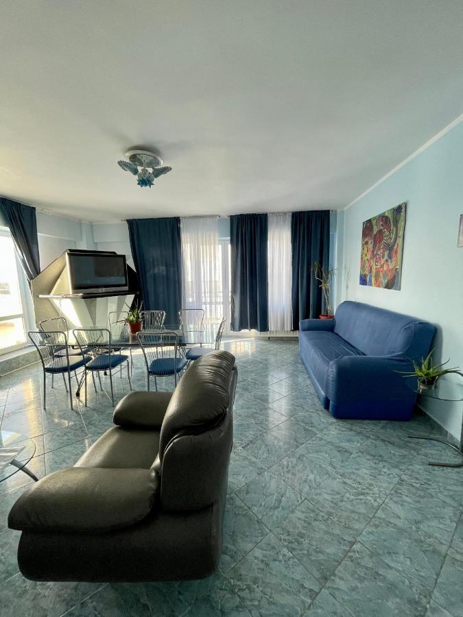 Luanaapartments #1 Otopeni Kültér fotó